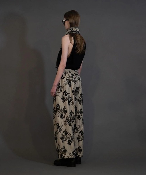 my beautiful landlet(マイビューティフルランドレット)の「【my beautiful landlet】 ORIGINAL FLOWER JACQUARD EASY PANTS(その他パンツ・メンズ・ベージュ/ブラック・1/2/0)」の4枚目の写真