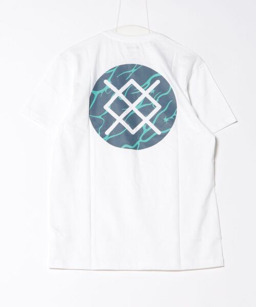 STANCE(スタンス)の「【STANCE/スタンス】バックプリントコットンTシャツ ユニセックス BADGE SS(Tシャツ/カットソー・メンズ・ホワイト・MEDIUM/LARGE/X-LARGE/SMALL)」の2枚目の写真