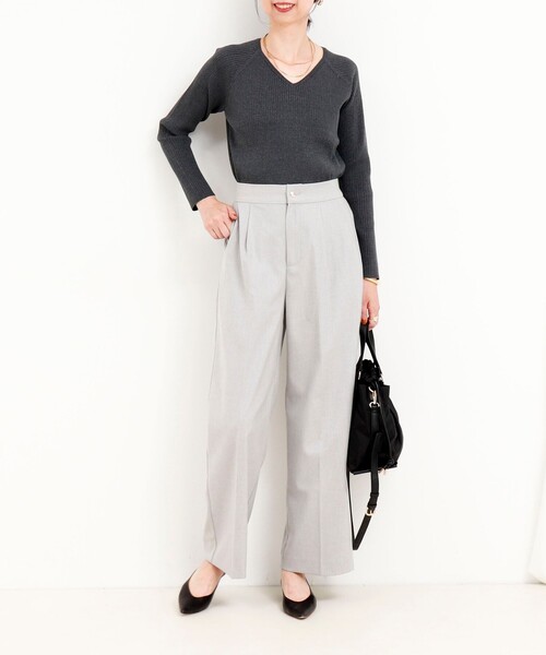 MICO COULIER（ミコクリエ）の「スーパーストレッチ ラメリブVネックプルオーバーニット（ニット/セーター・レディース・ブルー/チャコールグレー/ライトグレー・38）」の10枚目の写真