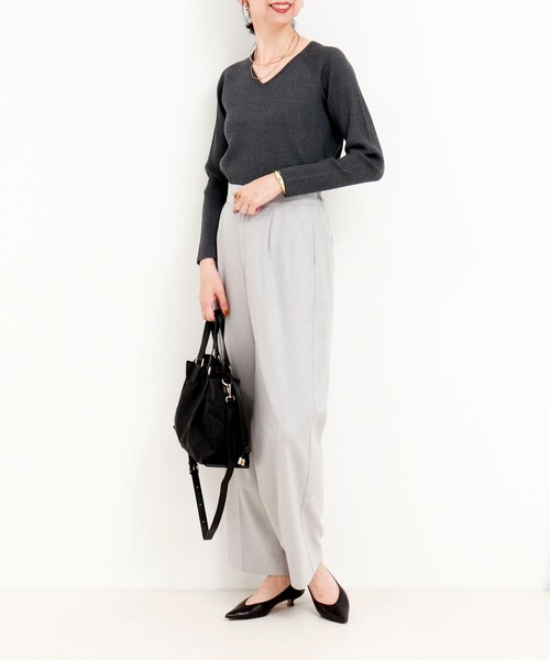 MICO COULIER（ミコクリエ）の「スーパーストレッチ ラメリブVネックプルオーバーニット（ニット/セーター・レディース・ブルー/チャコールグレー/ライトグレー・38）」の12枚目の写真