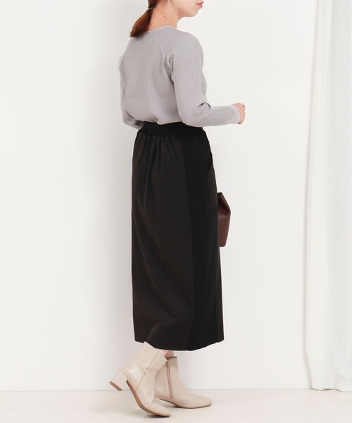 MICO COULIER（ミコクリエ）の「スーパーストレッチ ラメリブVネックプルオーバーニット（ニット/セーター・レディース・ブルー/チャコールグレー/ライトグレー・38）」の19枚目の写真