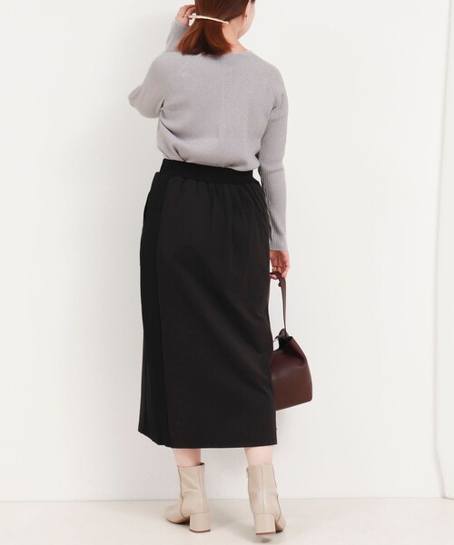 MICO COULIER（ミコクリエ）の「スーパーストレッチ ラメリブVネックプルオーバーニット（ニット/セーター・レディース・ブルー/チャコールグレー/ライトグレー・38）」の20枚目の写真