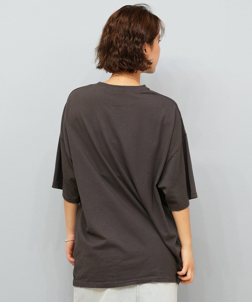 BILLABONG(ビラボン)の「BILLABONG/ビラボン Tシャツ アーチロゴ オーバーサイズ BF014-U01(Tシャツ/カットソー・レディース・アイボリー/スミクロ/パープル/コーラルピンク・L/M)」の12枚目の写真