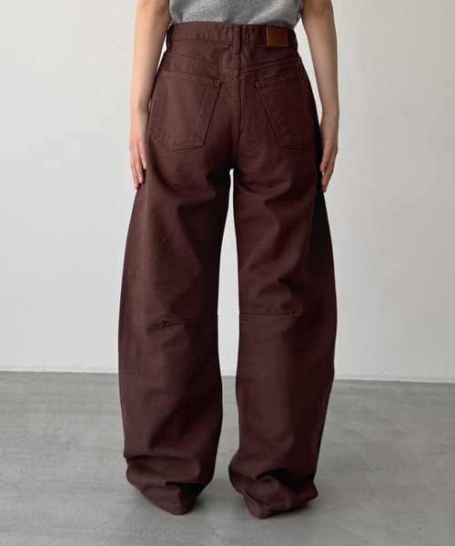 CANAL JEAN（キャナルジーン）の「CALL MY NAME　コットンカーブパンツ（デニムパンツ・レディース・ブラウン・SMALL/MEDIUM）」の3枚目の写真