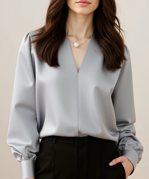 cammie(キャミー)の「フロントタックブラウス(Tシャツ/カットソー・レディース・オフホワイト/ライトブルー・LARGE/MEDIUM)」の8枚目の写真