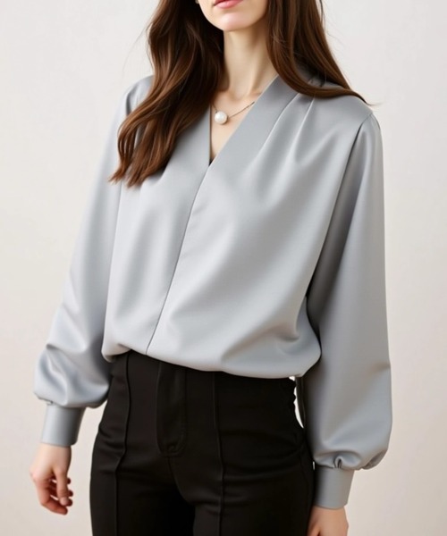 cammie(キャミー)の「フロントタックブラウス(Tシャツ/カットソー・レディース・オフホワイト/ライトブルー・LARGE/MEDIUM)」の10枚目の写真