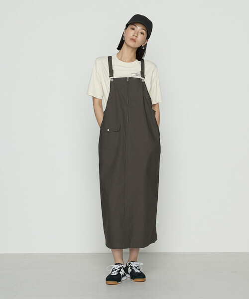 K.T KIYOKO TAKASE（キヨコタカセ）の「コットンクロス サロペットスカート（ジャンパースカート・レディース・ネイビー/チャコール・FREE）」の3枚目の写真
