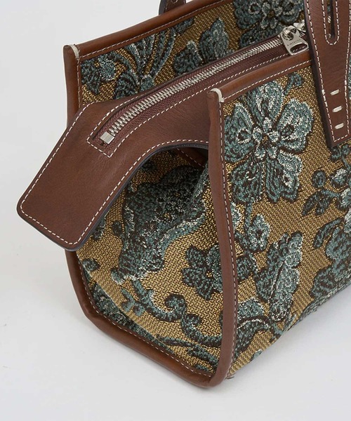 A VACATION（アヴァケーション）の「【A VACATION/アヴァケーション】SABRINA BAROQUE FLW/ショルダーバッグ/トートバッグ/バロックフラワー/花柄（ショルダーバッグ・レディース・マルチ・FREE）」の2枚目の写真