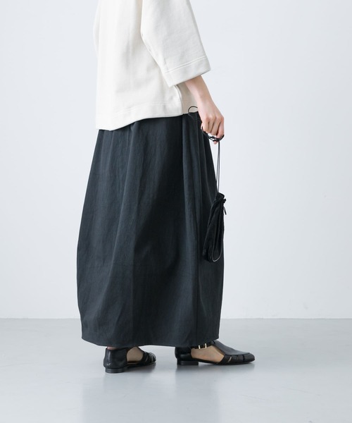500Autumnstyling/ 新品未使用 コクーンスカート　白 WHYTO.｜ランダム タック コクーン スカート “RANDOM TACK