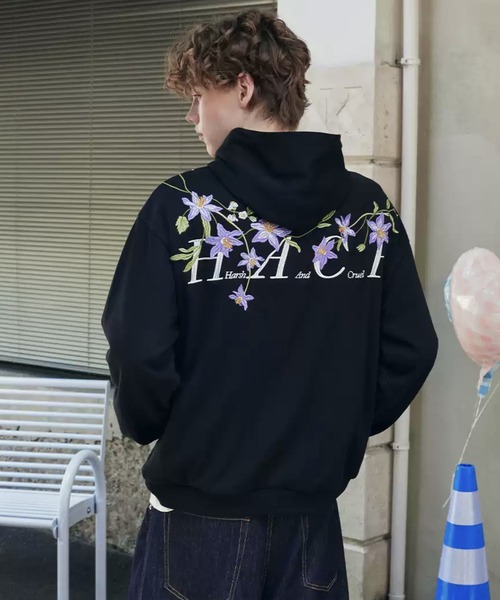 HARSH AND CRUEL(ハーシュアンドクルーエル)の「フラワー刺繍フーディ ビッグシルエット ユニセックス HC25W1TP05【Harsh and Cruel】【2025AW】(パーカー・メンズ・ブラック/ホワイト・L/XL/M)」の13枚目の写真