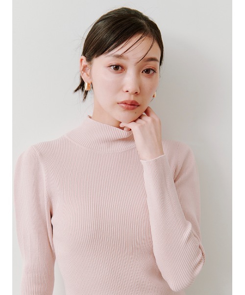 SNIDEL（スナイデル）の「ハイネックリブプルオーバー（ニット/セーター・レディース・ピンク/ホワイト/イエロー/ブラック・F）」の7枚目の写真