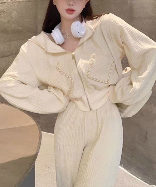 gossip！ロサンゼルス（ゴシップロサンゼルス）の「フード付きクロップドジャケット ハイウエストワイドパンツ セットアップ レディース 2 色展開（セットアップ・レディース・ブラック/オフホワイト・S/M）」の14枚目の写真