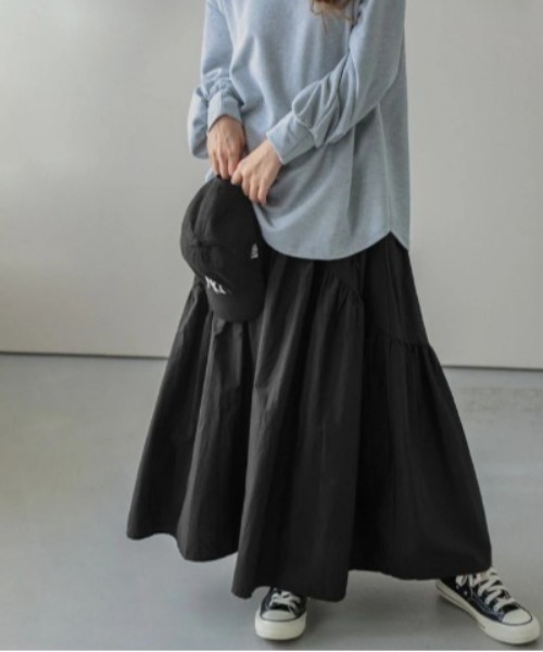 cammie(キャミー)の「切替ギャザーロングフレアスカート(スカート・レディース・ブラック/オフホワイト/ダークグレー・F)」の2枚目の写真