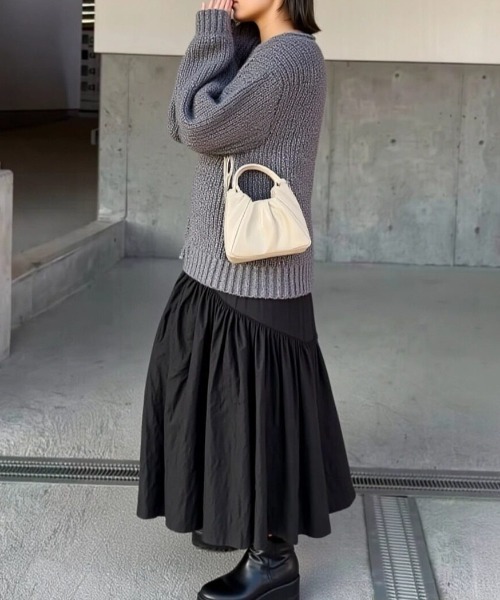 cammie(キャミー)の「切替ギャザーロングフレアスカート(スカート・レディース・ブラック/オフホワイト/ダークグレー・F)」の9枚目の写真