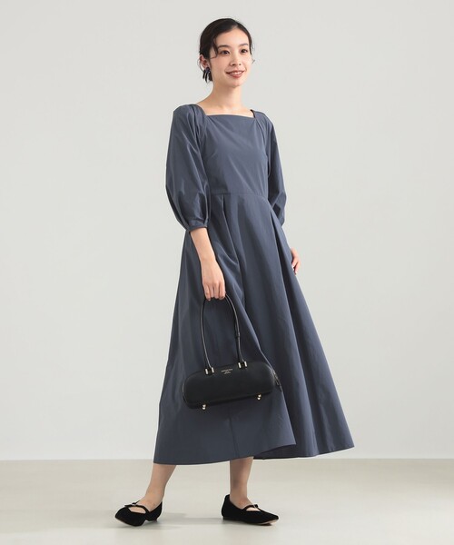 Demi-Luxe BEAMS（デミルクス ビームス）の「【1/9再値下げ】スクエアネック タフタ ワンピース［手洗い可］（ワンピース・レディース・ブルー系その他2/ブラック・38/36）」の2枚目の写真