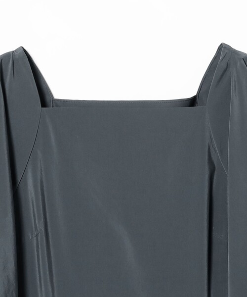 Demi-Luxe BEAMS（デミルクス ビームス）の「【1/9再値下げ】スクエアネック タフタ ワンピース［手洗い可］（ワンピース・レディース・ブルー系その他2/ブラック・38/36）」の13枚目の写真