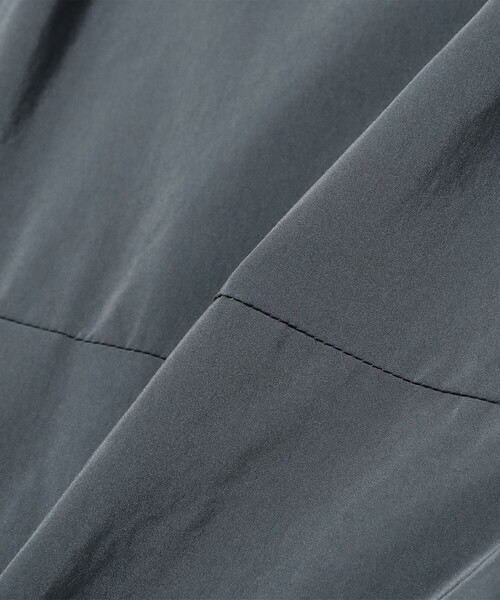 Demi-Luxe BEAMS（デミルクス ビームス）の「【1/9再値下げ】スクエアネック タフタ ワンピース［手洗い可］（ワンピース・レディース・ブルー系その他2/ブラック・38/36）」の18枚目の写真