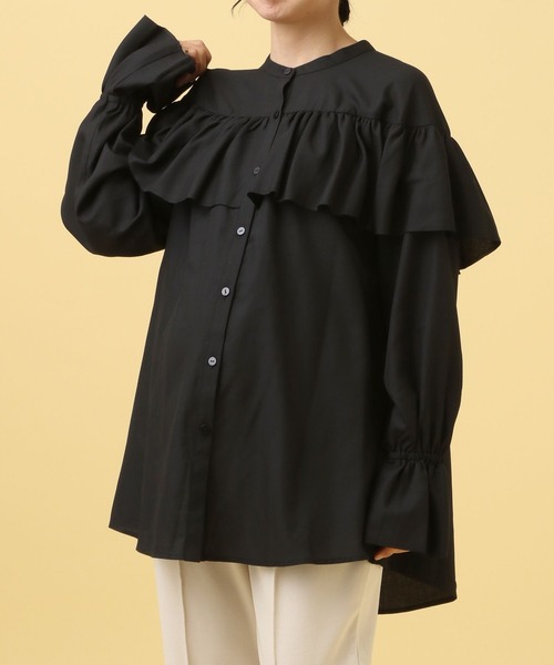 LEPSIM（レプシィム）の「【産前・産後対応】マタニティ／無地柄フリルブラウス　587109（マタニティウェア/グッズ・レディース・ブラウン/アイボリー/ブラック・ONE SIZE）」の2枚目の写真