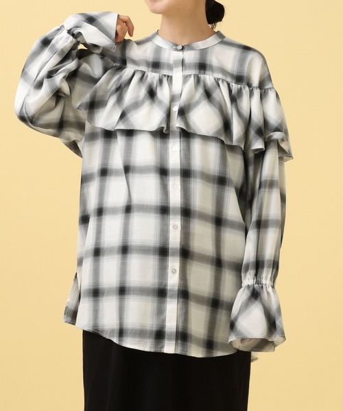 LEPSIM（レプシィム）の「【産前・産後対応】マタニティ／無地柄フリルブラウス　587109（マタニティウェア/グッズ・レディース・ブラウン/アイボリー/ブラック・ONE SIZE）」の7枚目の写真