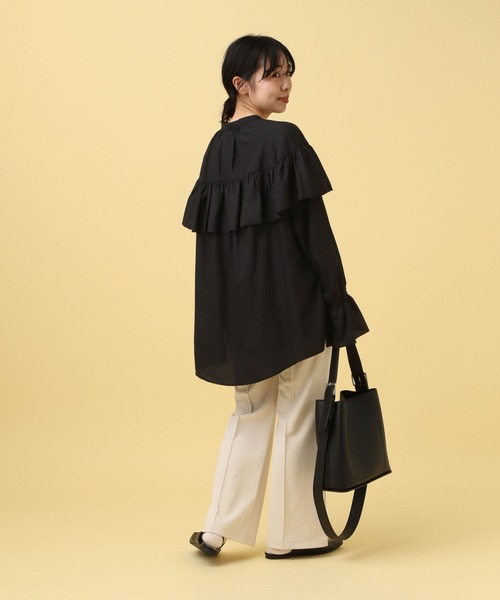 LEPSIM（レプシィム）の「【産前・産後対応】マタニティ／無地柄フリルブラウス　587109（マタニティウェア/グッズ・レディース・ブラウン/アイボリー/ブラック・ONE SIZE）」の18枚目の写真