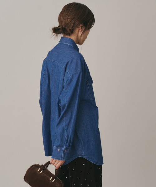 IENA（イエナ）の「ファインデニムドルマンワーカーズシャツ（シャツ/ブラウス・レディース・ブルー・FREE）」の5枚目の写真