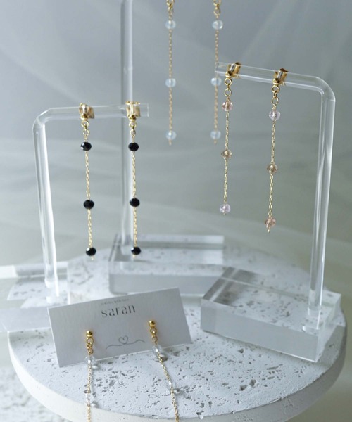 CERCA（チェルカ）の「saran jewelry/3つのガラスビーズ チェーン ピアス/アレルギー対応（ピアス（両耳用）・レディース・クリア/ホワイト×ブルー/ブラック/ピンク系その他・FREE）」の19枚目の写真
