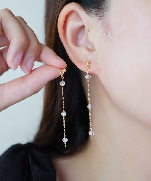 CERCA（チェルカ）の「saran jewelry/3つのガラスビーズ チェーン ピアス/アレルギー対応（ピアス（両耳用）・レディース・クリア/ホワイト×ブルー/ブラック/ピンク系その他・FREE）」の16枚目の写真