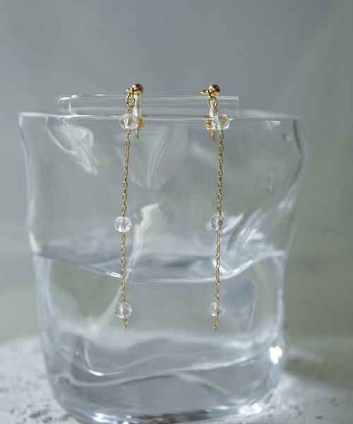 CERCA（チェルカ）の「saran jewelry/3つのガラスビーズ チェーン ピアス/アレルギー対応（ピアス（両耳用）・レディース・クリア/ホワイト×ブルー/ブラック/ピンク系その他・FREE）」の7枚目の写真