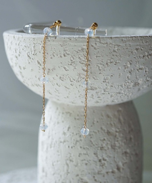 CERCA（チェルカ）の「saran jewelry/3つのガラスビーズ チェーン ピアス/アレルギー対応（ピアス（両耳用）・レディース・クリア/ホワイト×ブルー/ブラック/ピンク系その他・FREE）」の18枚目の写真