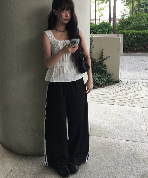 anyonemore(エニワンモア)の「anyonemore(エニワンモア)/サイドレースライン ドローストリング トラック トレーニング パンツ/Dove Line Track Training Pants(その他パンツ・レディース・ベージュ/ネイビー/ブラック・FREE)」の7枚目の写真