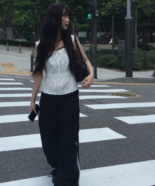 anyonemore(エニワンモア)の「anyonemore(エニワンモア)/サイドレースライン ドローストリング トラック トレーニング パンツ/Dove Line Track Training Pants(その他パンツ・レディース・ベージュ/ネイビー/ブラック・FREE)」の12枚目の写真