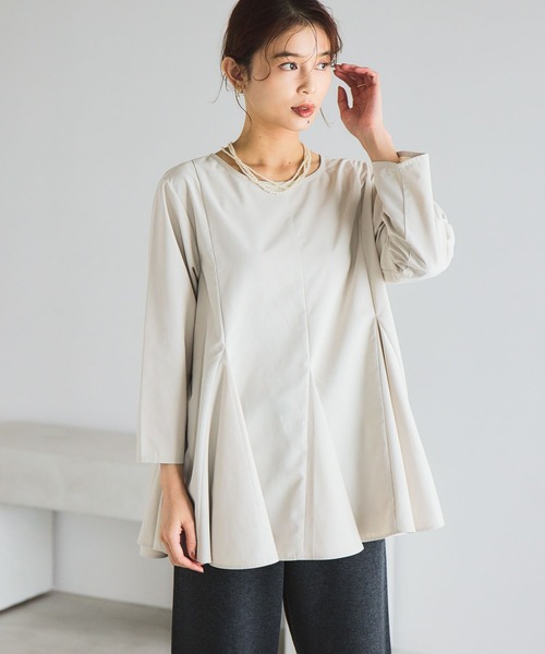 studio CLIP（スタディオクリップ）の「フレアヘムチュニックブラウス《オケージョン2025AW》（シャツ/ブラウス・レディース・ベージュ系その他/オフホワイト/ブラック・FREE）」の15枚目の写真