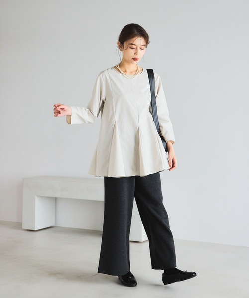 studio CLIP（スタディオクリップ）の「フレアヘムチュニックブラウス《オケージョン2025AW》（シャツ/ブラウス・レディース・ベージュ系その他/オフホワイト/ブラック・FREE）」の19枚目の写真
