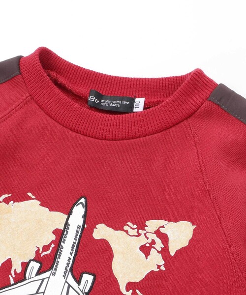 BeBe（ベベ）の「【JALコラボ】飛行機刺しゅう袖切り替えラグラントレーナー（スウェット・キッズ・レッド/ネイビー・130cm/120cm/100cm/110cm）」の16枚目の写真