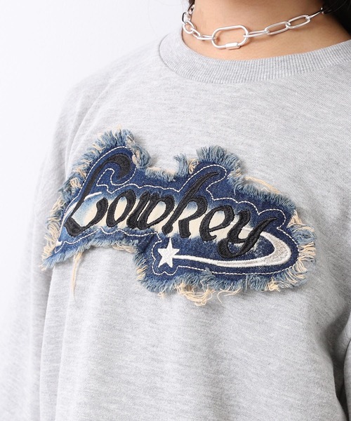 ANAP GiRL(アナップガール)の「デニムワッペン 袖ジップ クロップド スウェット(スウェット・キッズ・ブラック/ライトグレー/レッド・XS/S/M)」の13枚目の写真