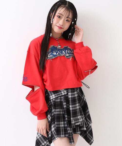 ANAP GiRL(アナップガール)の「デニムワッペン 袖ジップ クロップド スウェット(スウェット・キッズ・ブラック/ライトグレー/レッド・XS/S/M)」の12枚目の写真