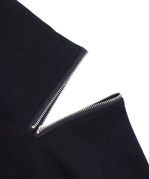 ANAP GiRL(アナップガール)の「デニムワッペン 袖ジップ クロップド スウェット(スウェット・キッズ・ブラック/ライトグレー/レッド・XS/S/M)」の21枚目の写真