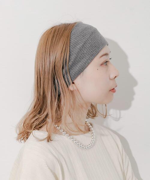 SMELLY(スメリー)の「リブワイドヘアバンド(ヘアバンド・レディース・グレー/ブラック・-)」の8枚目の写真