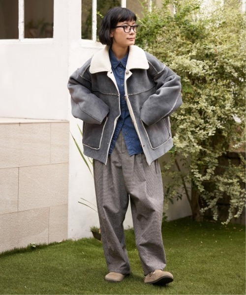 LBC（エルビーシー）の「モールタックカーブパンツ（その他パンツ・レディース・ベージュ/その他1/ブラック・M/L）」の4枚目の写真