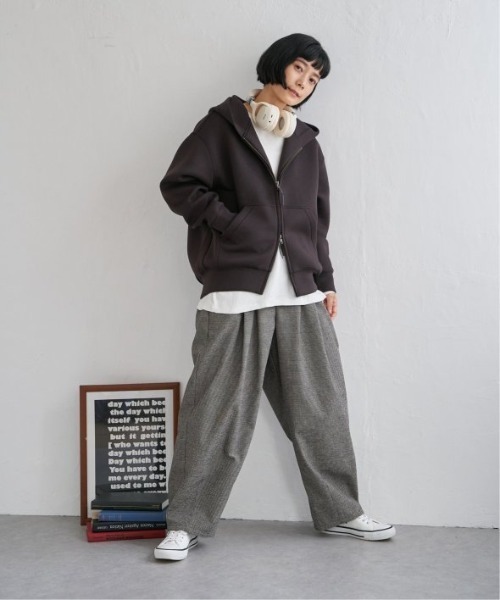 LBC（エルビーシー）の「モールタックカーブパンツ（その他パンツ・レディース・ベージュ/その他1/ブラック・M/L）」の5枚目の写真