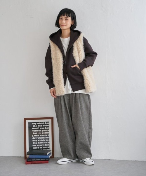 LBC（エルビーシー）の「モールタックカーブパンツ（その他パンツ・レディース・ベージュ/その他1/ブラック・M/L）」の7枚目の写真