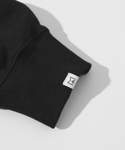 Firsthand（ファーストハンド）の「MA Firsthand/マ ファーストハンド MA プリントロゴ クルーネックスウェット / 裏毛 / リラックスフィット（スウェット・メンズ・オリーブ/ブラック/グレー・MEDIUM/LARGE）」の16枚目の写真