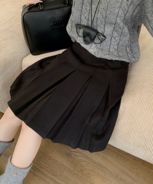 gossip!ロサンゼルス(ゴシップロサンゼルス)の「【Y2Kガーリー】レトロプリーツAラインスカート/ミディ丈(スカート・レディース・ダークグレー/ブラック・M/S/L)」の22枚目の写真