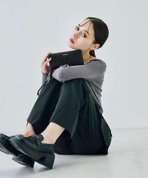 MURUA(ムルーア)の「MURUA(ムルーア)ラウンドファスナー長財布 MR-W1401 ベルトチャーム(財布・レディース・アイボリー/ブラック/ピンク・FREE)」の6枚目の写真