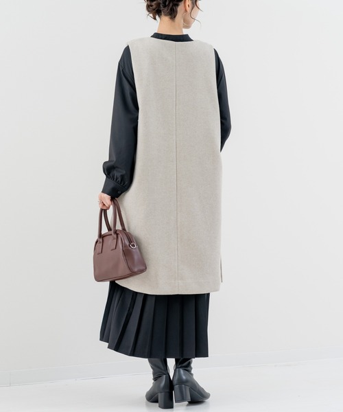 refinedworks（リファインドワークス）の「【refinedworks】きれいめ派 の方にオススメしたい ファー付きジレ！（ベスト・レディース・グレイッシュベージュ/ブラック・FREE）」の14枚目の写真