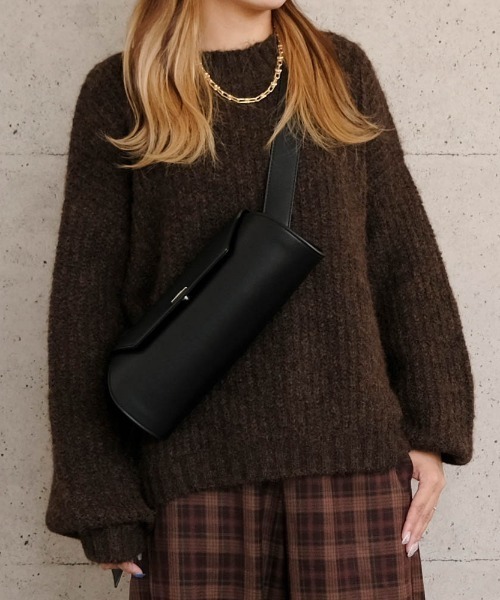 aquagarage(アクアガレージ)の「アルパカ風ニットトップス(ニット/セーター・レディース・ブラウン/ネイビー/チャコール・M)」の2枚目の写真