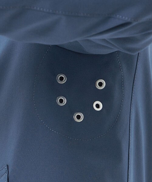 MACKINTOSH PHILOSOPHY（ﾏｯｷﾝﾄｯｼｭ ﾌｨﾛｿﾌｨｰ）の「4WAYストレッチウェザーWELLINGTON BT short(ウェリントンボタンスルーショート)（ステンカラーコート・メンズ・ダークネイビー/グリーン系その他3/ブルー・42/36/40/38）」の11枚目の写真