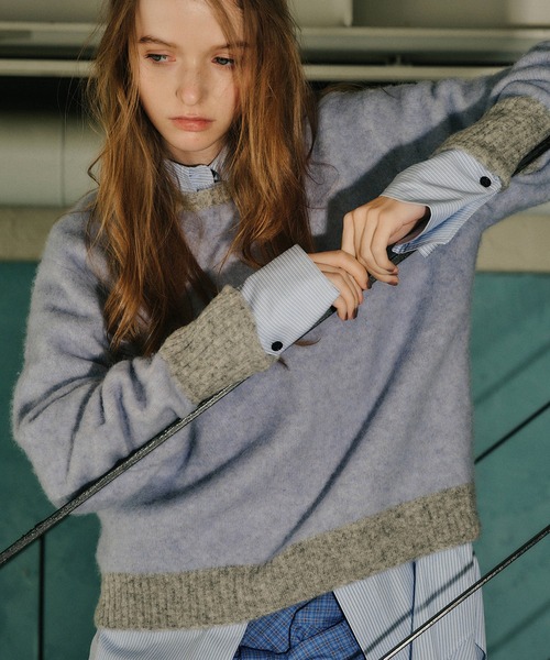 カラーコントラストラウンドネックプルオーバー / Color-Contrast Roundneck Pullover