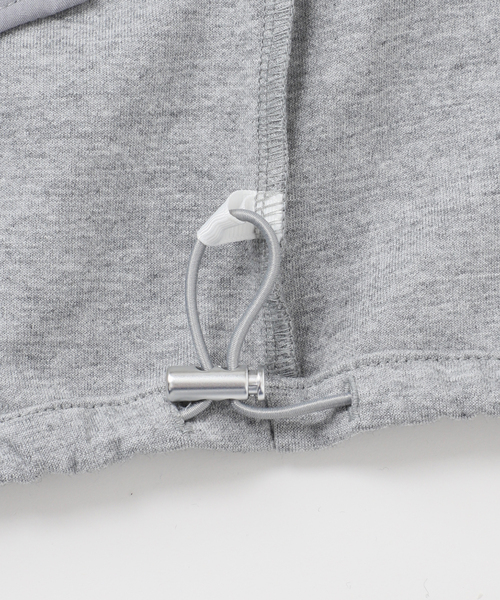 B.C STOCK(ベーセーストック)の「ウォッシャブル / ブローチ付きフードパーカー(パーカー・レディース・ブラック/アイボリー/グレー・FREE)」の18枚目の写真