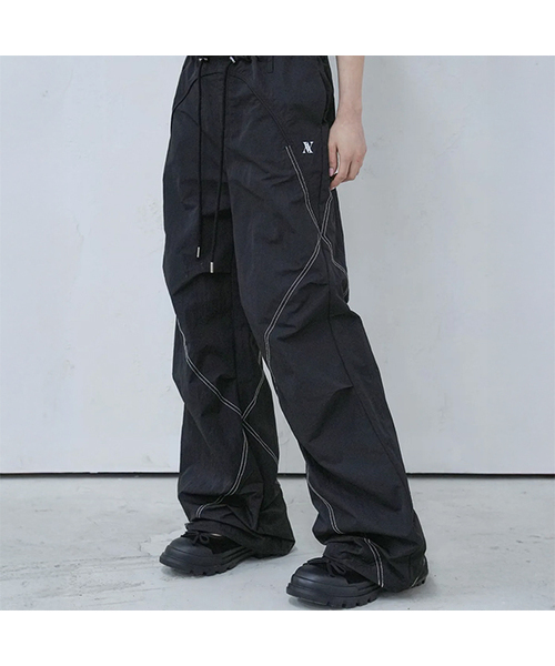 AVANDRESS(アバンドレス )の「ダイヤステッチタスランパンツ 2COL(スウェットパンツ・レディース・ブラック/チャコール・SMALL/MEDIUM)」の1枚目の写真